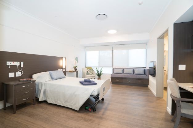 Spacious bedroom suite at Clear Mountain Cottage