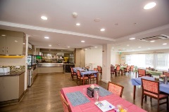 Nash Court's large dining room and kitchen